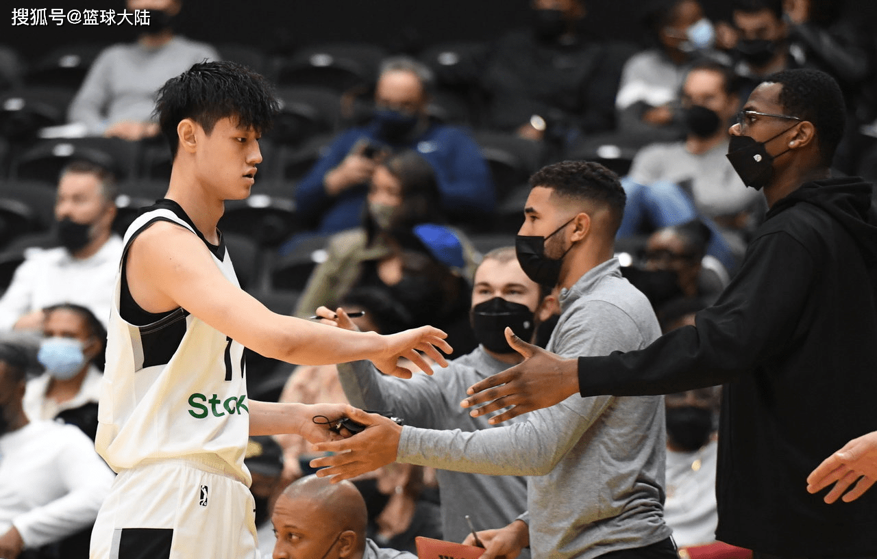 篮网球员成功康复，重返球场备战季后赛