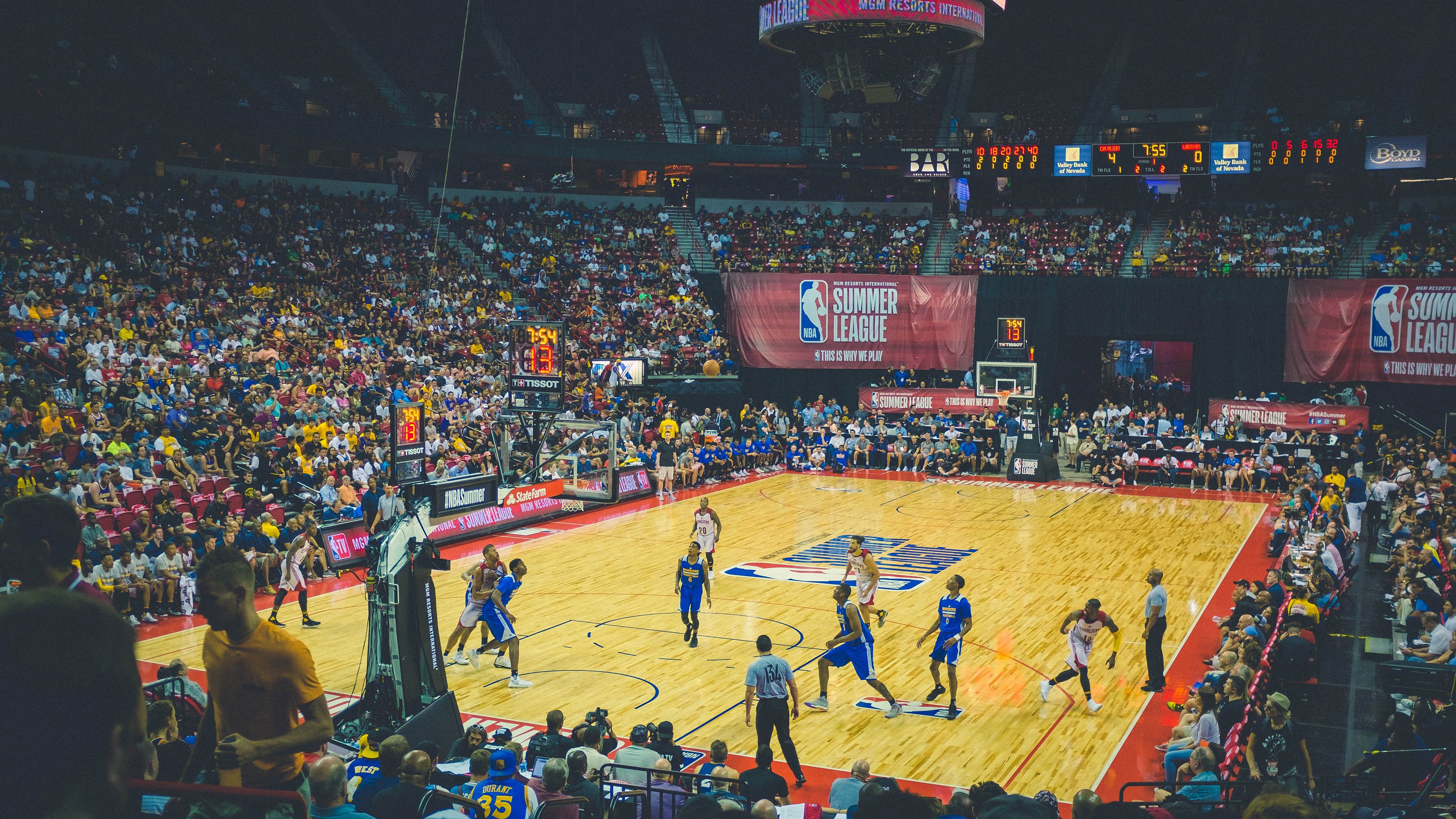 骑士最后时刻击败掘金,莫兰特成为关键先生