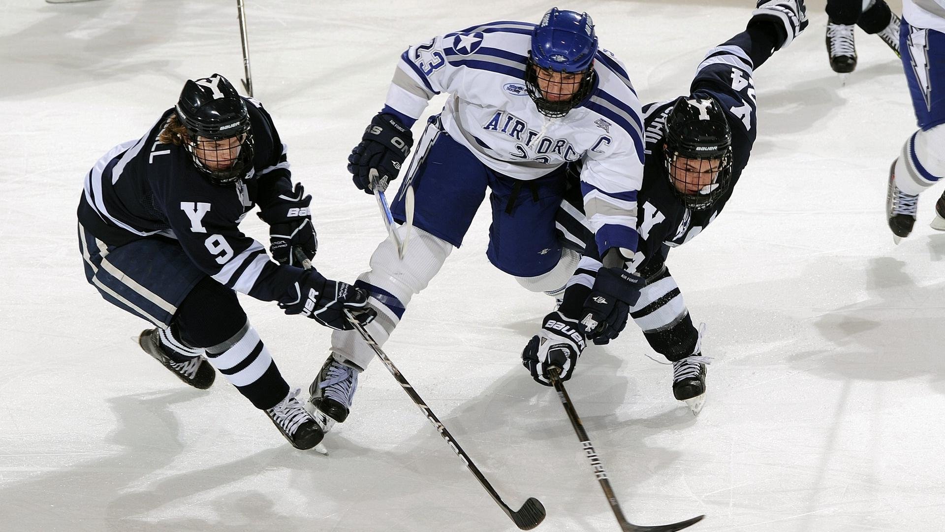 奥亚尔萨瓦尔爆发一锤定音,墨西哥强势晋级令伊朗梦碎