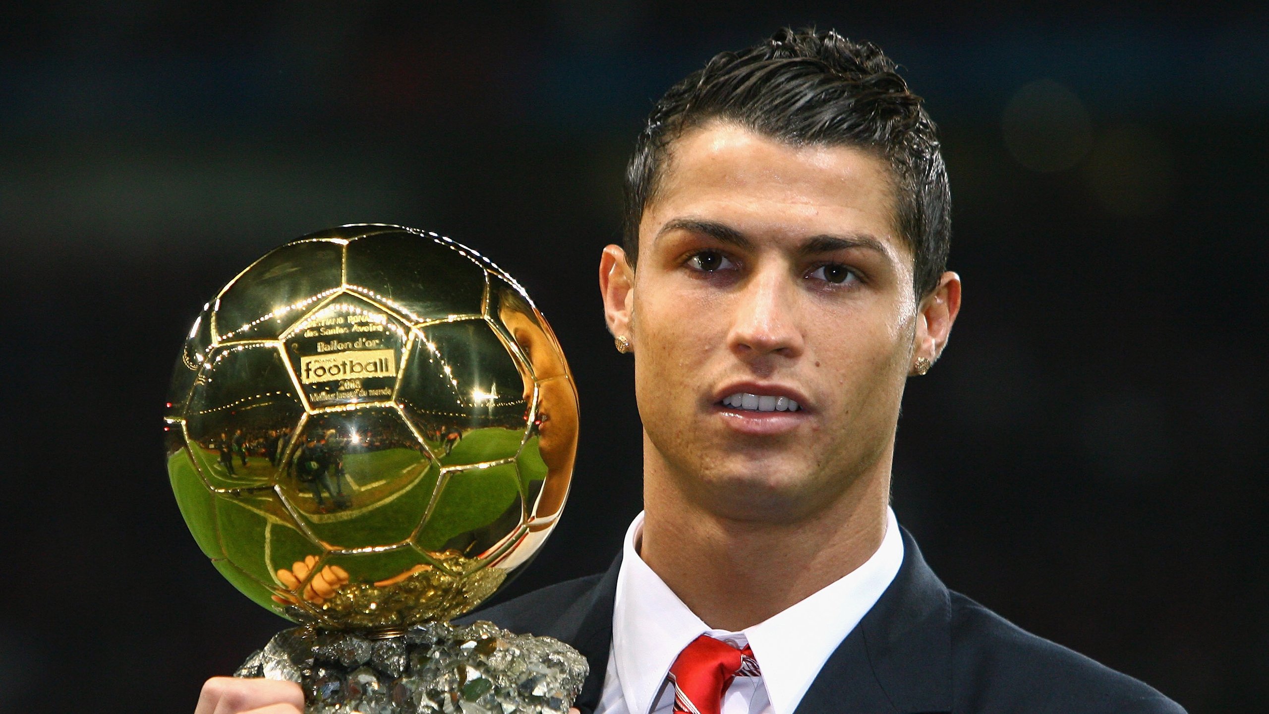 智利翻盘德国，格列兹曼点燃赛场的战术奇迹与精神火焰