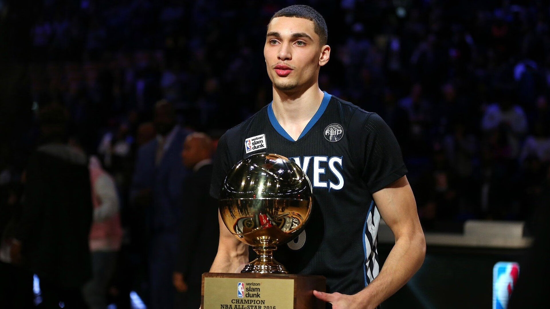 绝境中的逆袭,中国队惊天翻盘波兰,奥恰洛夫孤星闪耀